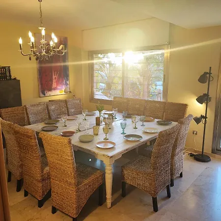 Aguilas Club Bed & Breakfast Màlaga