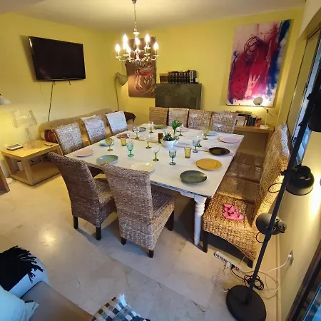 Aguilas Club Bed & Breakfast Malaga